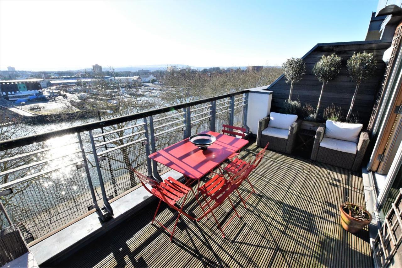 Brunel's View - Your Apartamento
